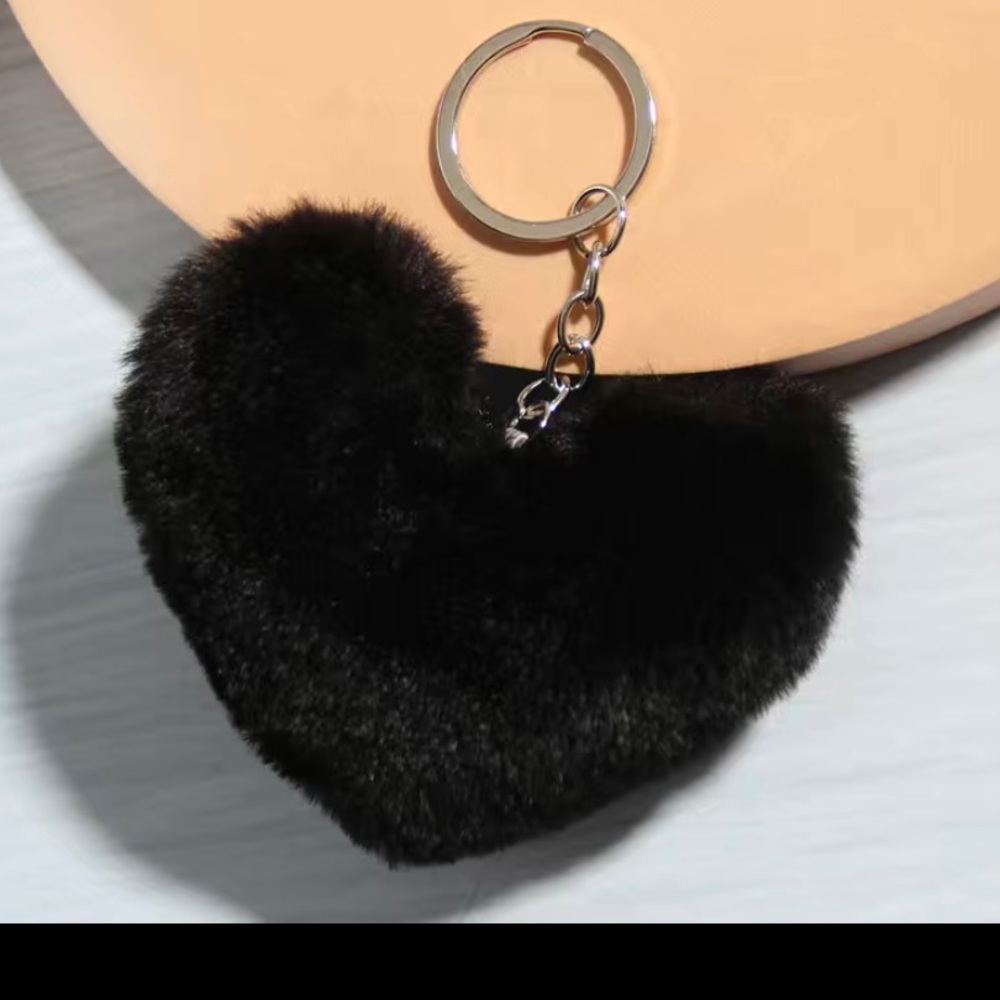 Fluffy black heart keychain